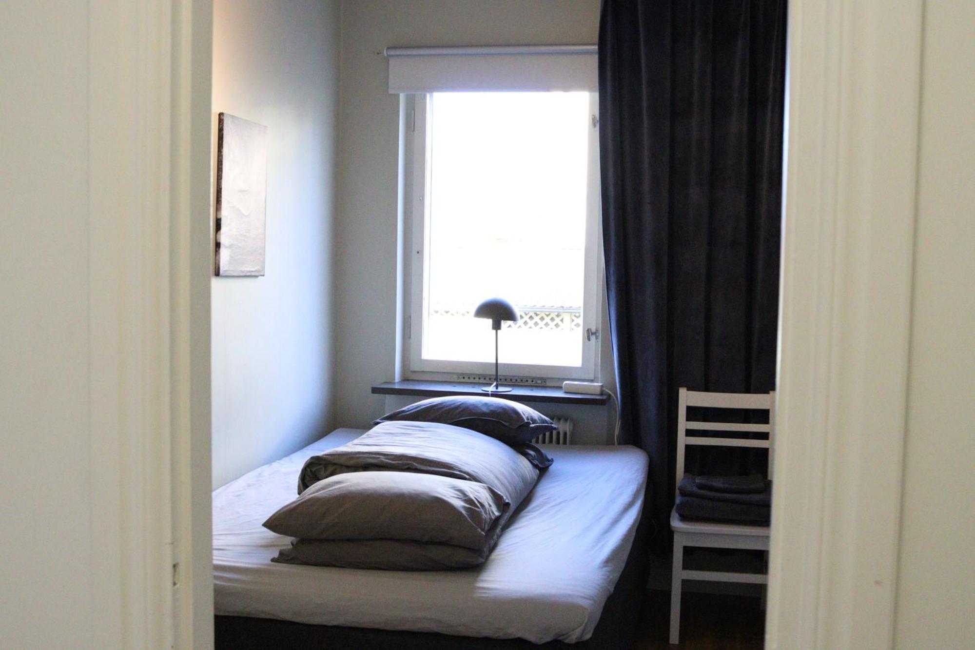 Fin Laegenhet Naera Centrum Örebro Extérieur photo